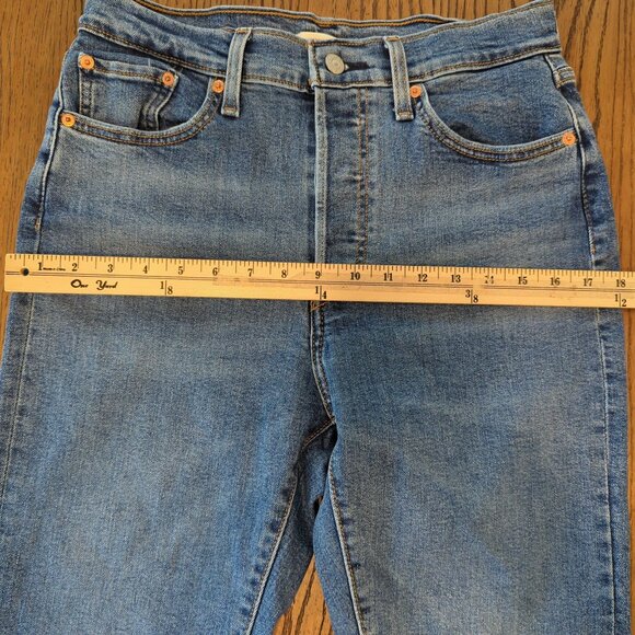 Levis Wedgie Straight Womens Jeans Blue Denim Button Fly Frayed Hem W30 L28 - Picture 15 of 16